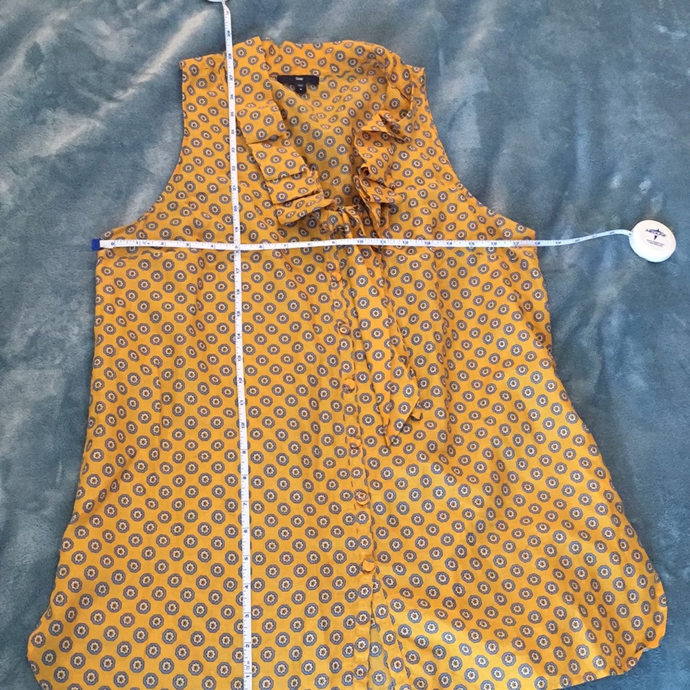 Mustard top